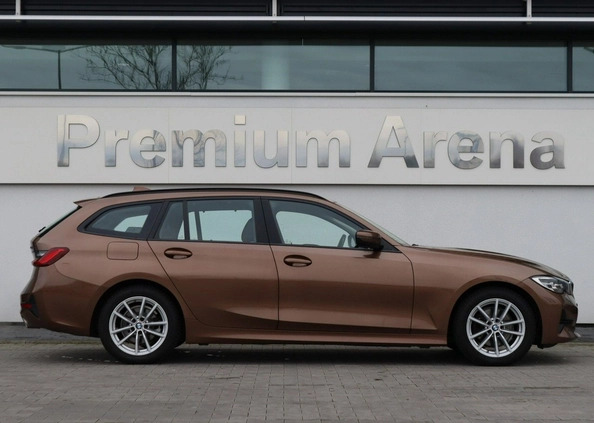 BMW Seria 3 cena 104900 przebieg: 123865, rok produkcji 2019 z Kolbuszowa małe 631